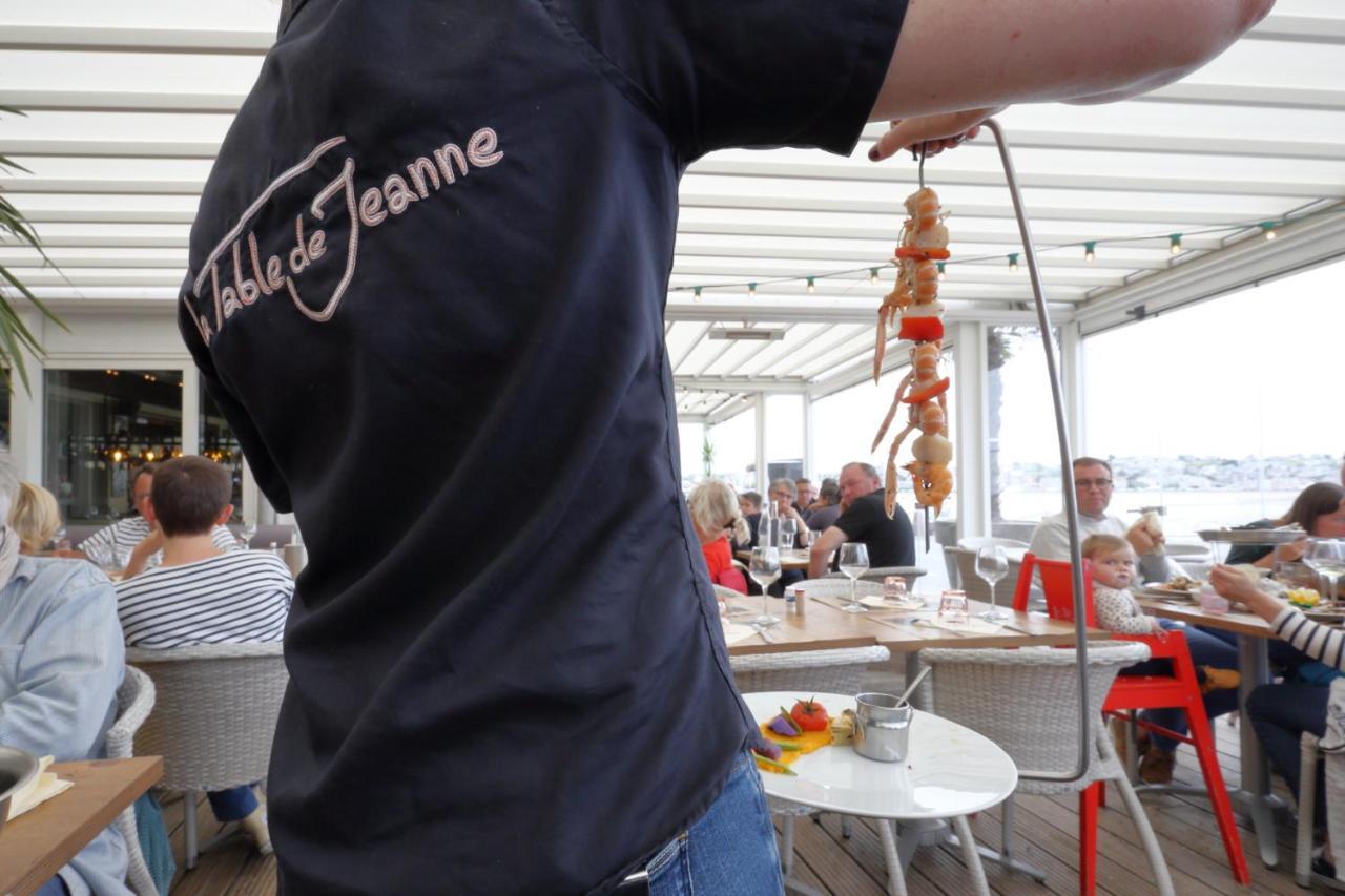 La Table De Jeanne Hotell Erquy Exteriör bild